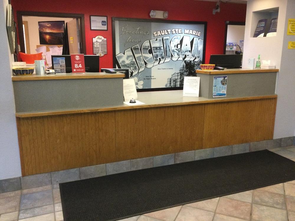 Hotel Super 8 By Wyndham Sault-Sainte-Marie Extérieur photo