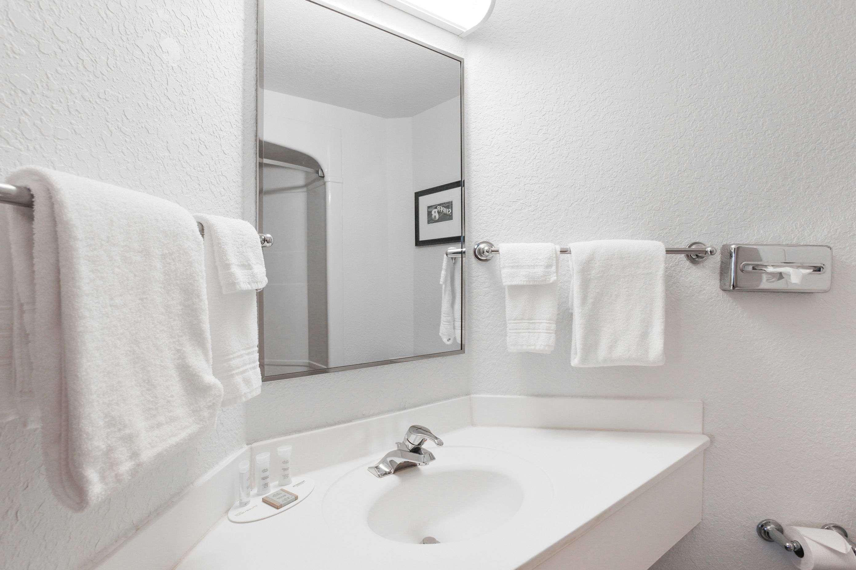 Hotel Super 8 By Wyndham Sault-Sainte-Marie Extérieur photo